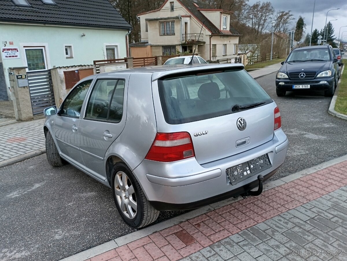 VW Golf 4 1.4 16V - 4