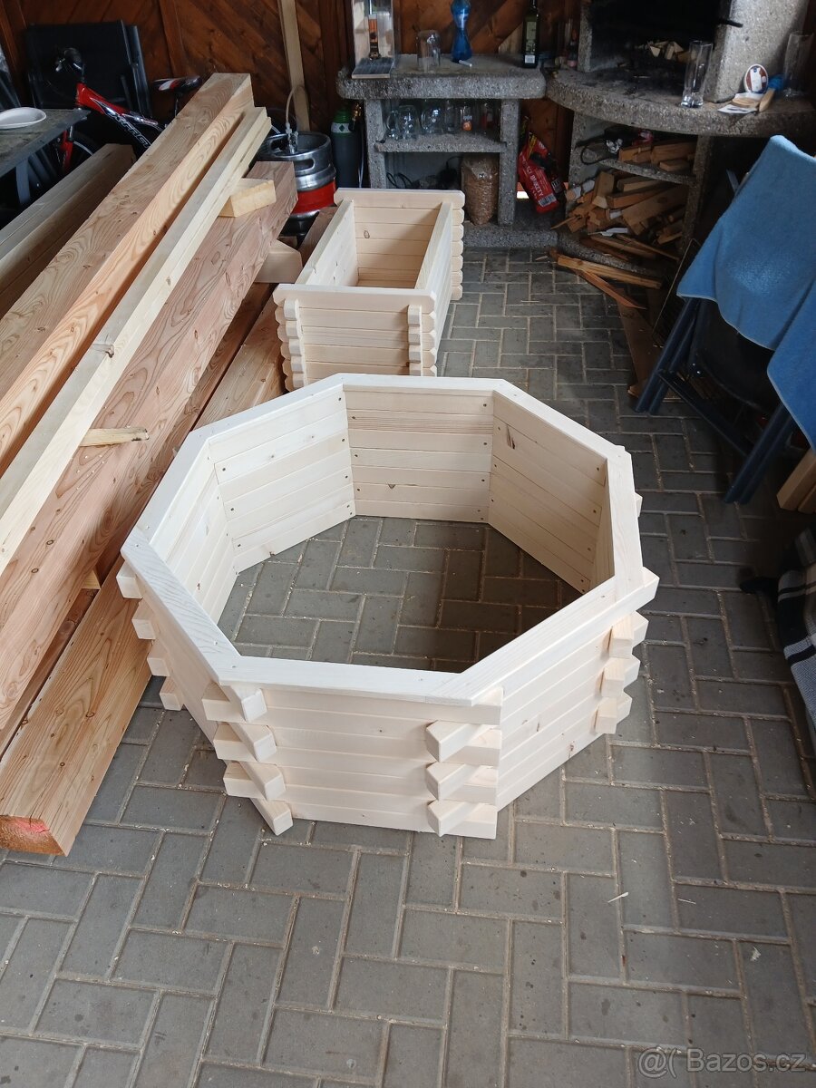 Dřevěný kryt studny - 4