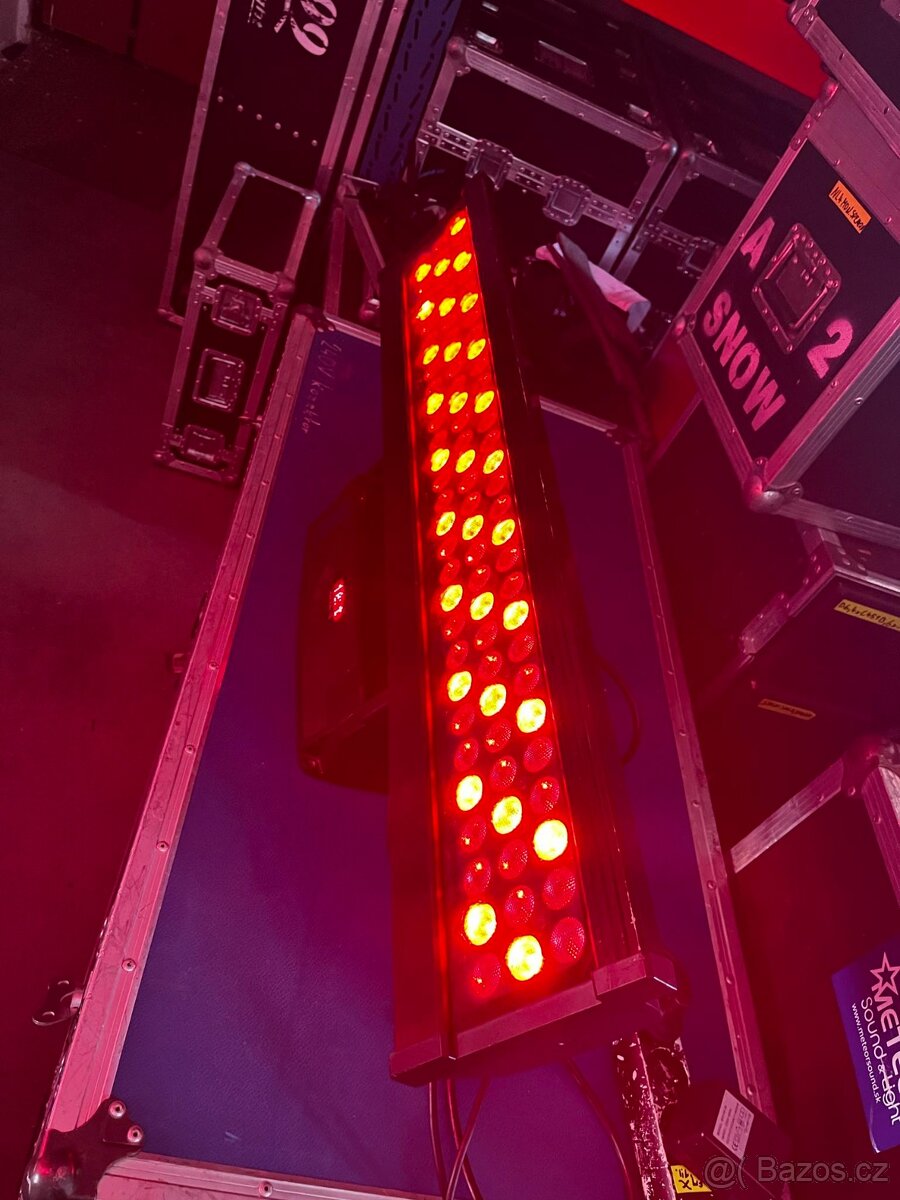 Kvant RGB Led bar wash linear IP - 4