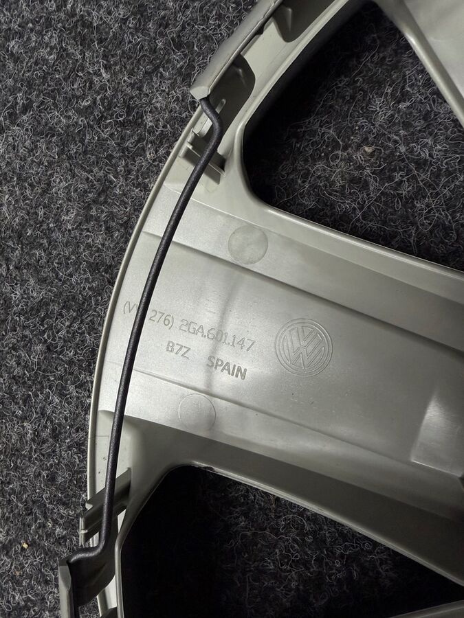 Poklice / kryty kol VW 16” nove - 4