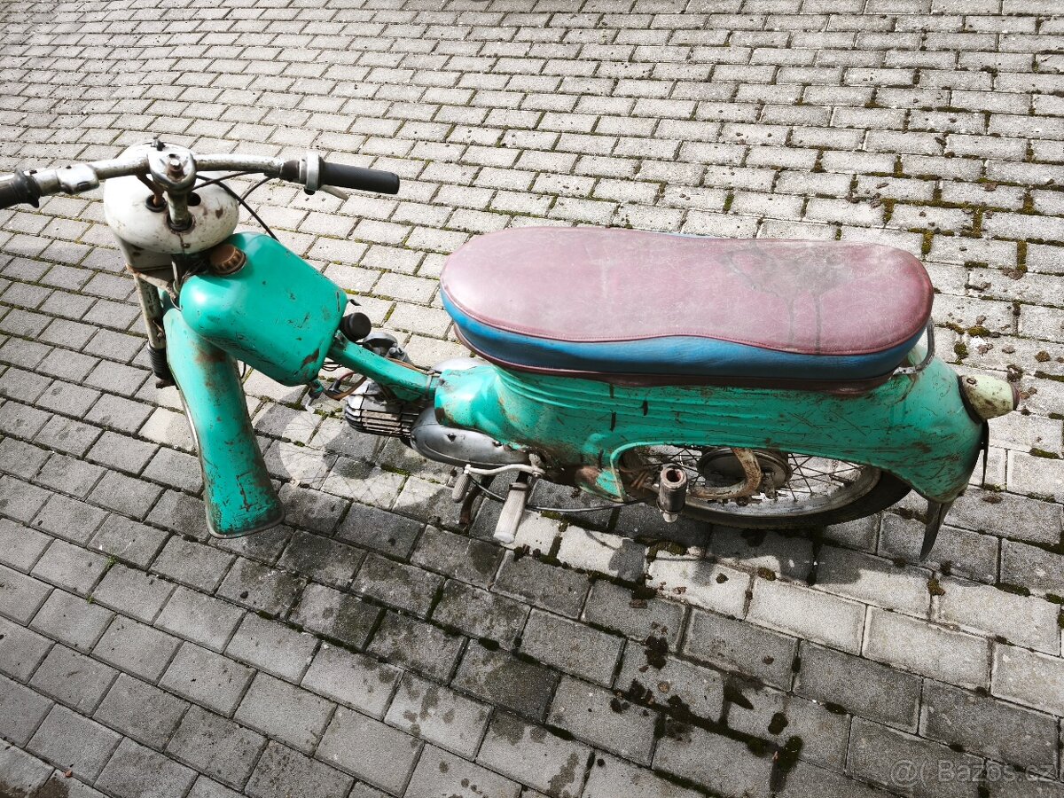 Jawa 555 - 4