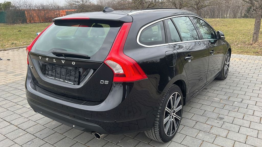 Volvo V60 D5 158KW kůže, automat - 4