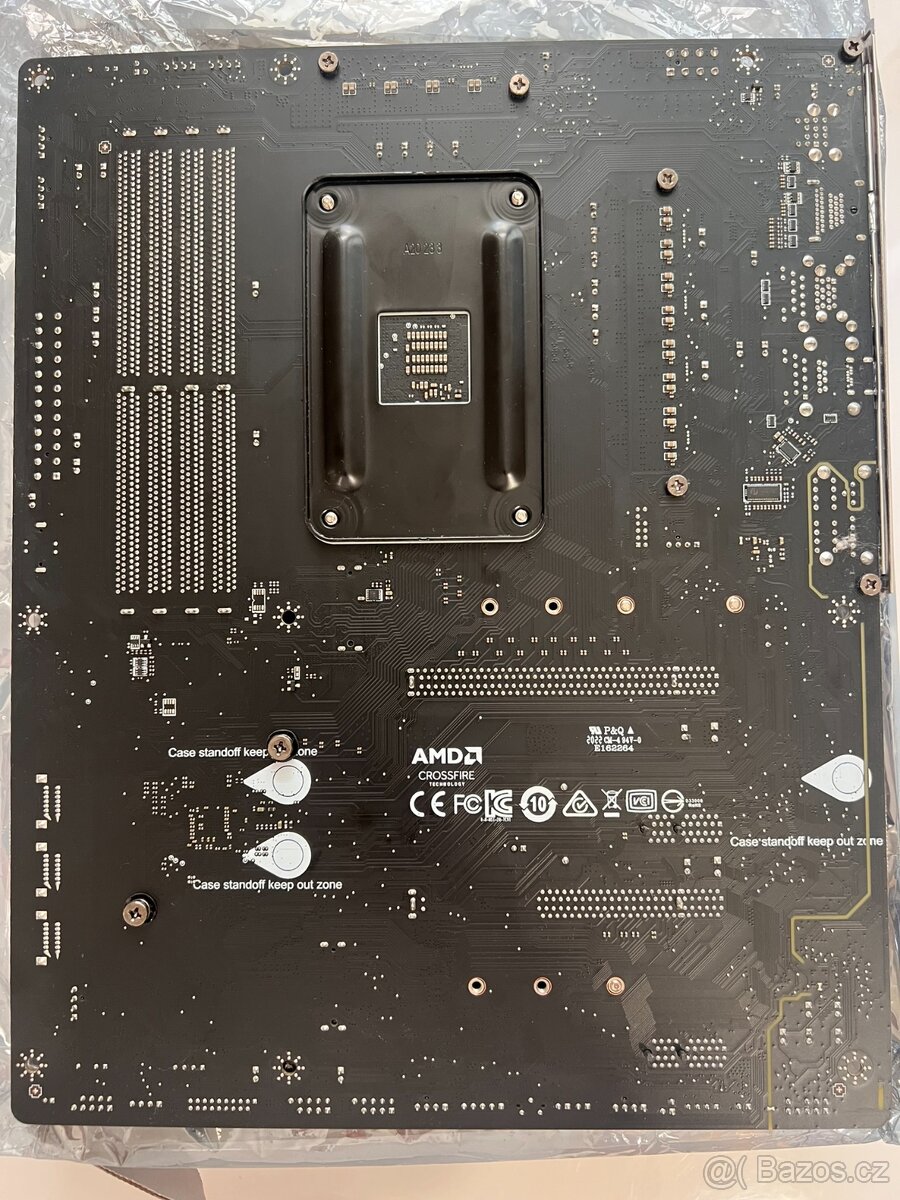 MSI MAG B550 TOMAHAWK - 4