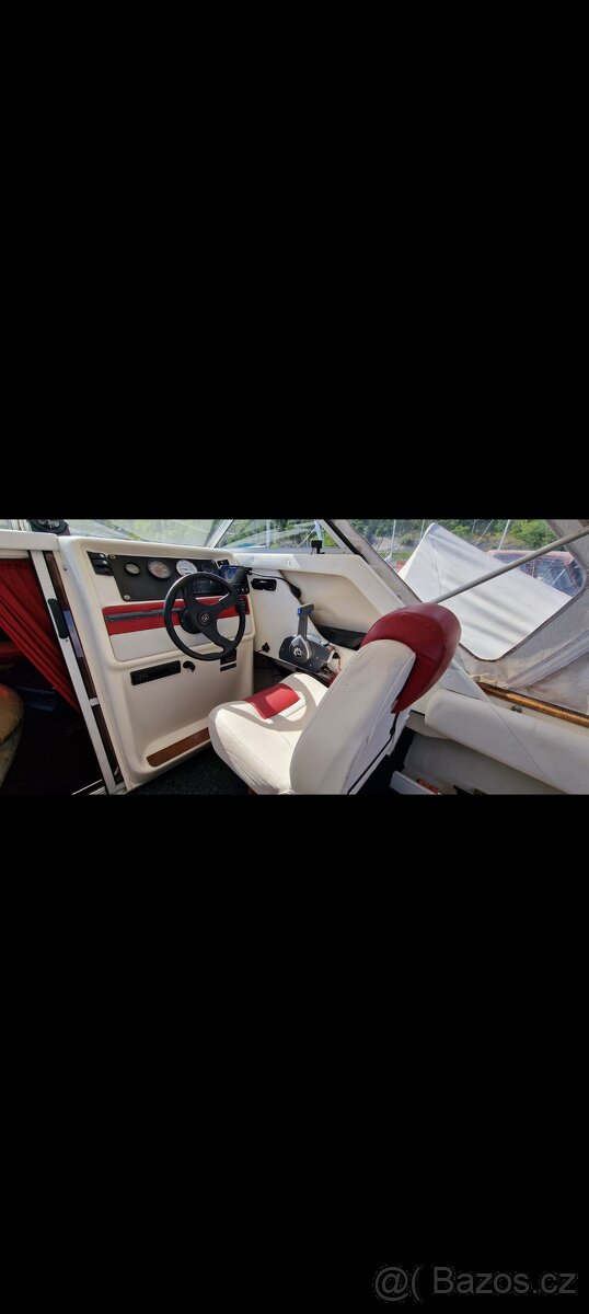 Motorový člun , loď skibsplast 600 vs - 4