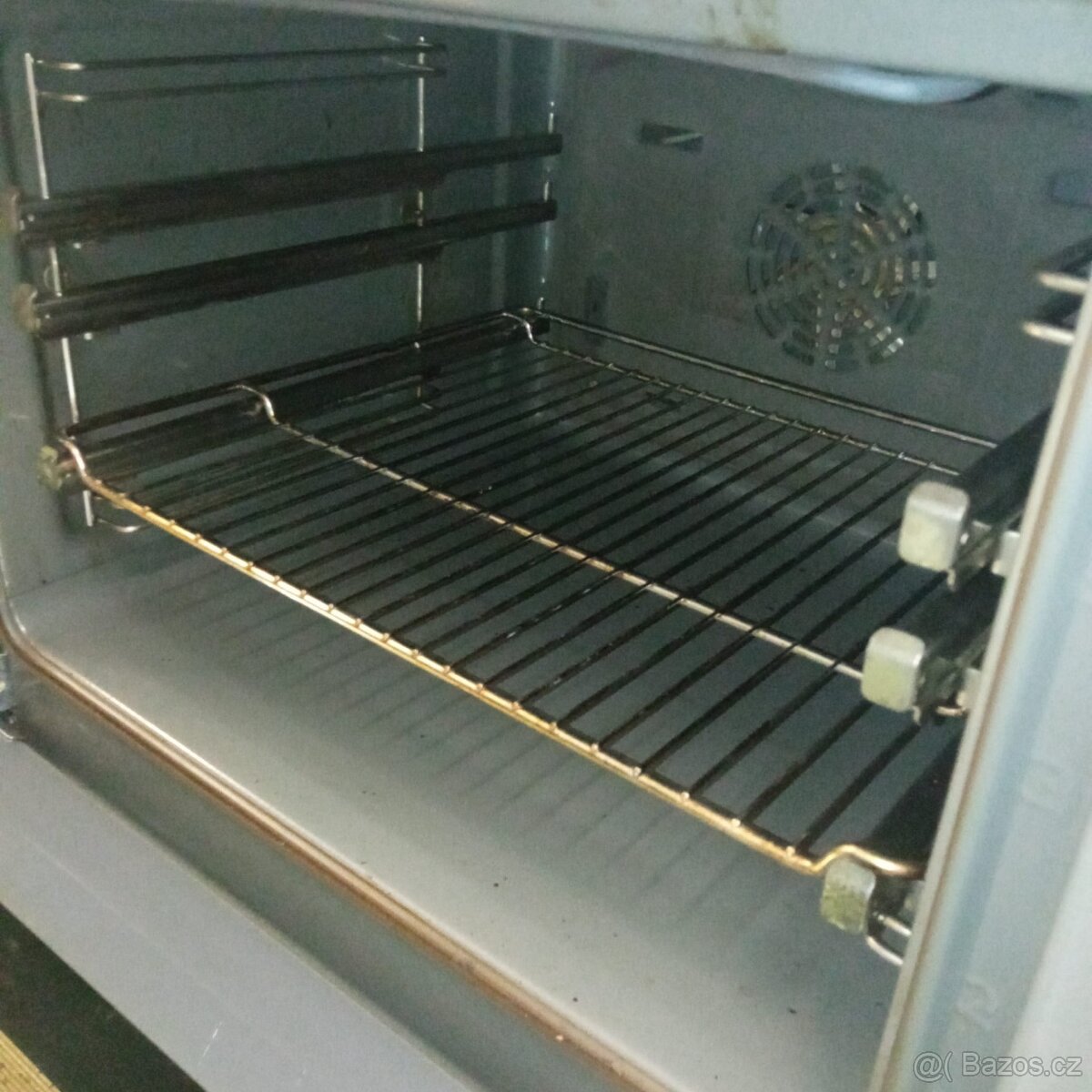 Sporák Bosch s elektrickou troubou a sklokeramickou deskou - 4