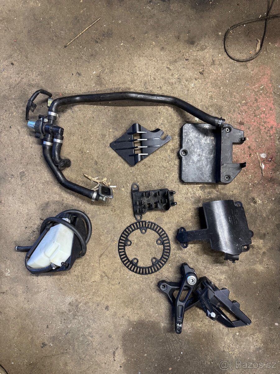 KTM Superduke 1290 R - 4