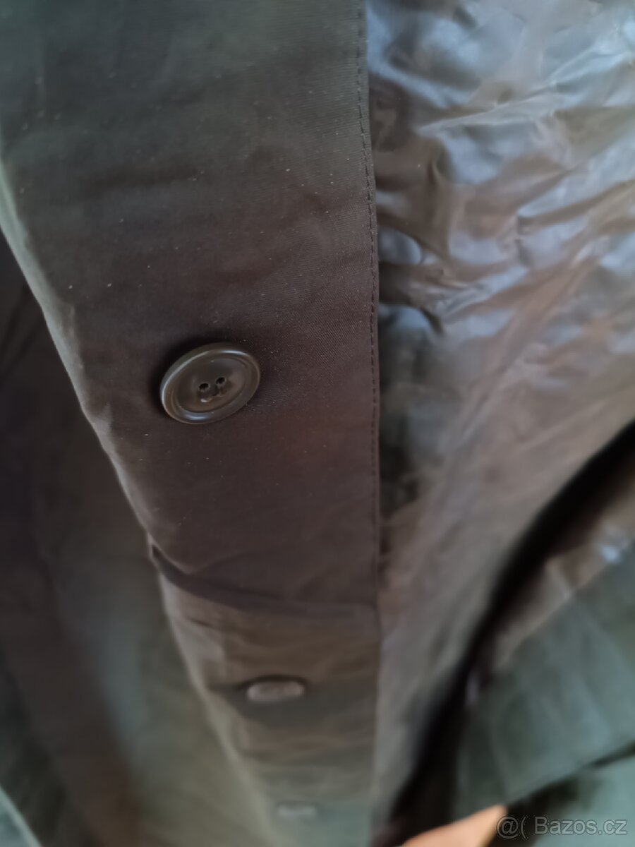 Vojenský pršiplášt - 4