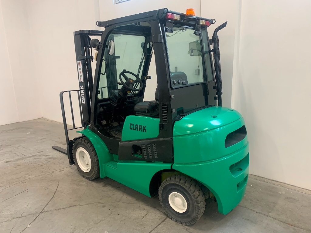 CLARK C25D vysokozdvižný vozík (01058) - 4