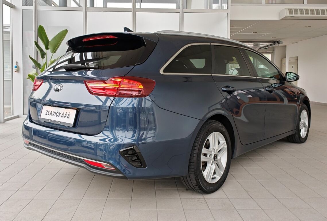 Kia Ceed SW 1.6 CRDi 100KW MHEV Gold A/T - 4