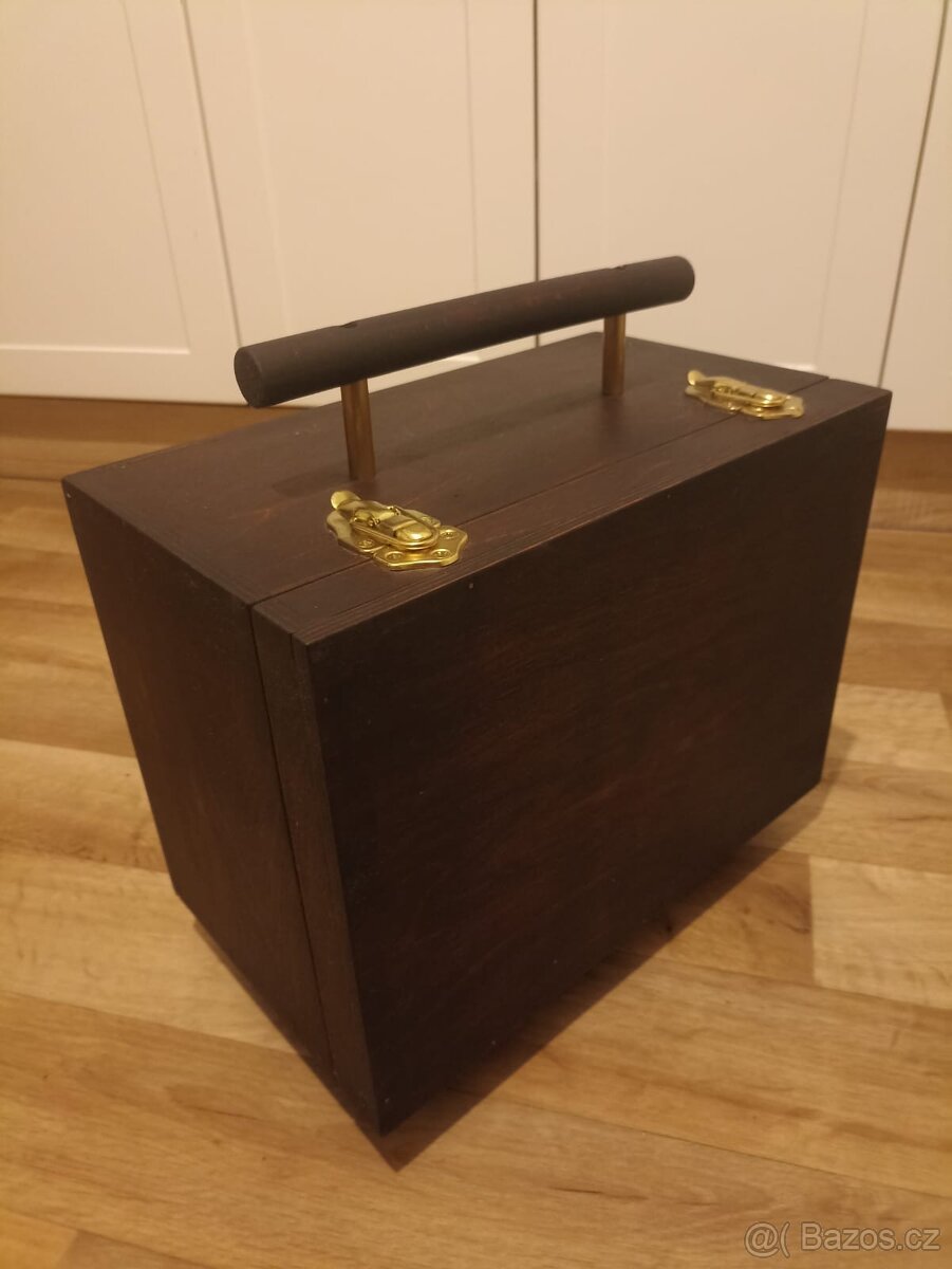 Malá ručne vyrobená úložná skrinka - 4