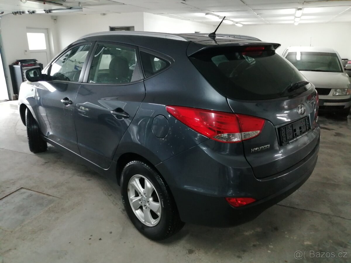 Hyundai ix35 - 2,0 benzín jen 49500km - 4
