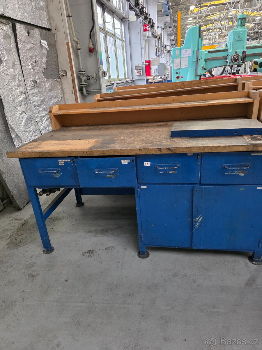 Pracovní stůl (ponk) - 4