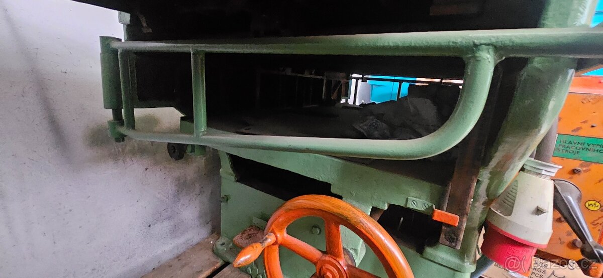 Hoblovka, protahovačka TOS - 4