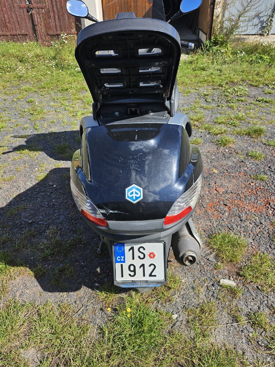 Piaggio mp3 125 - 4