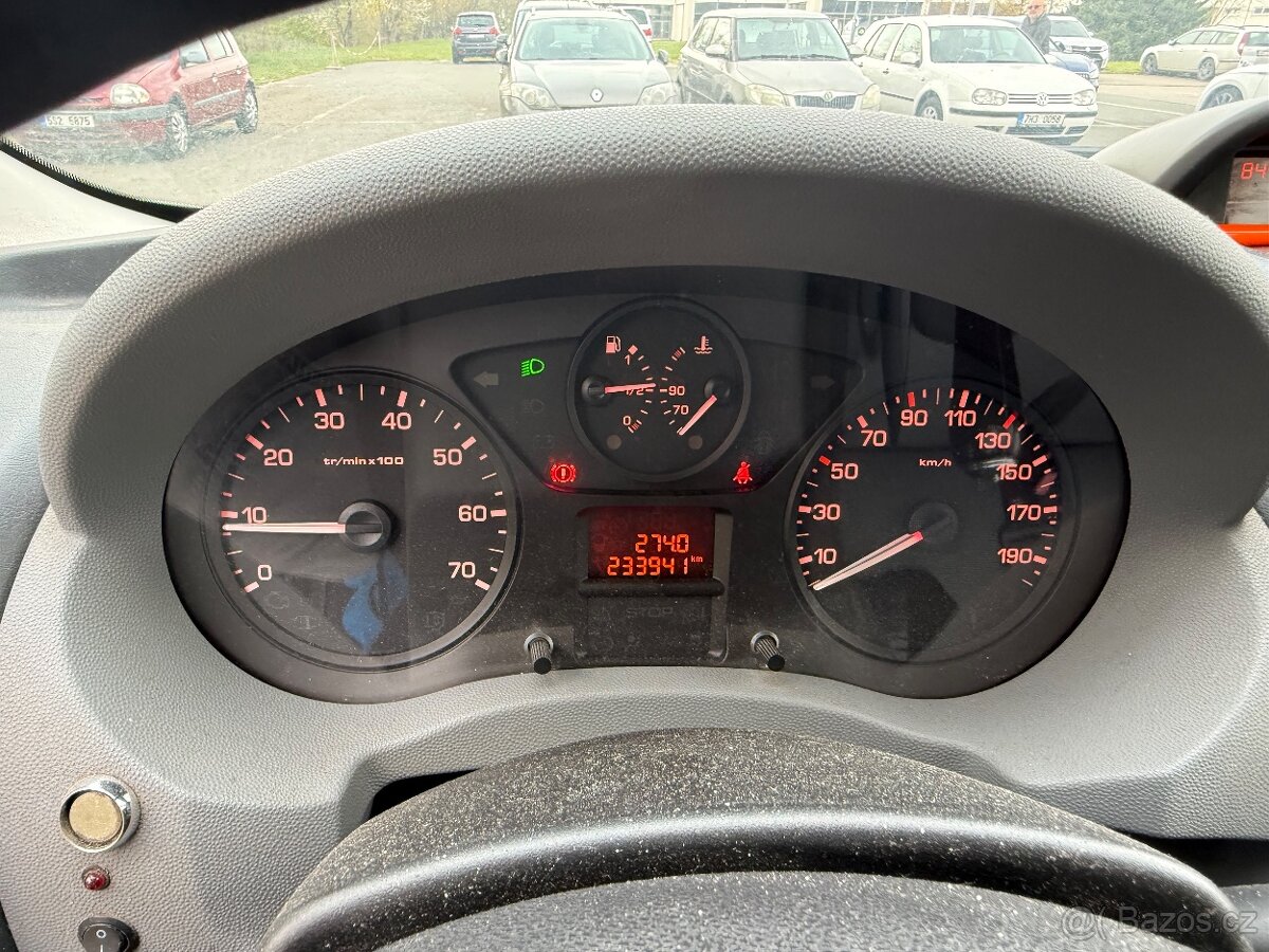 PEUGEOT EXPERT 1.6 HDi 66kw - 4