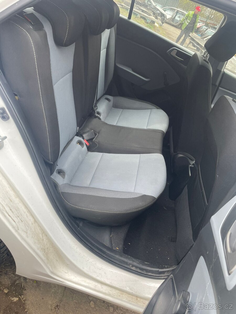 Hyundai i20 1.2 55 kW - 4