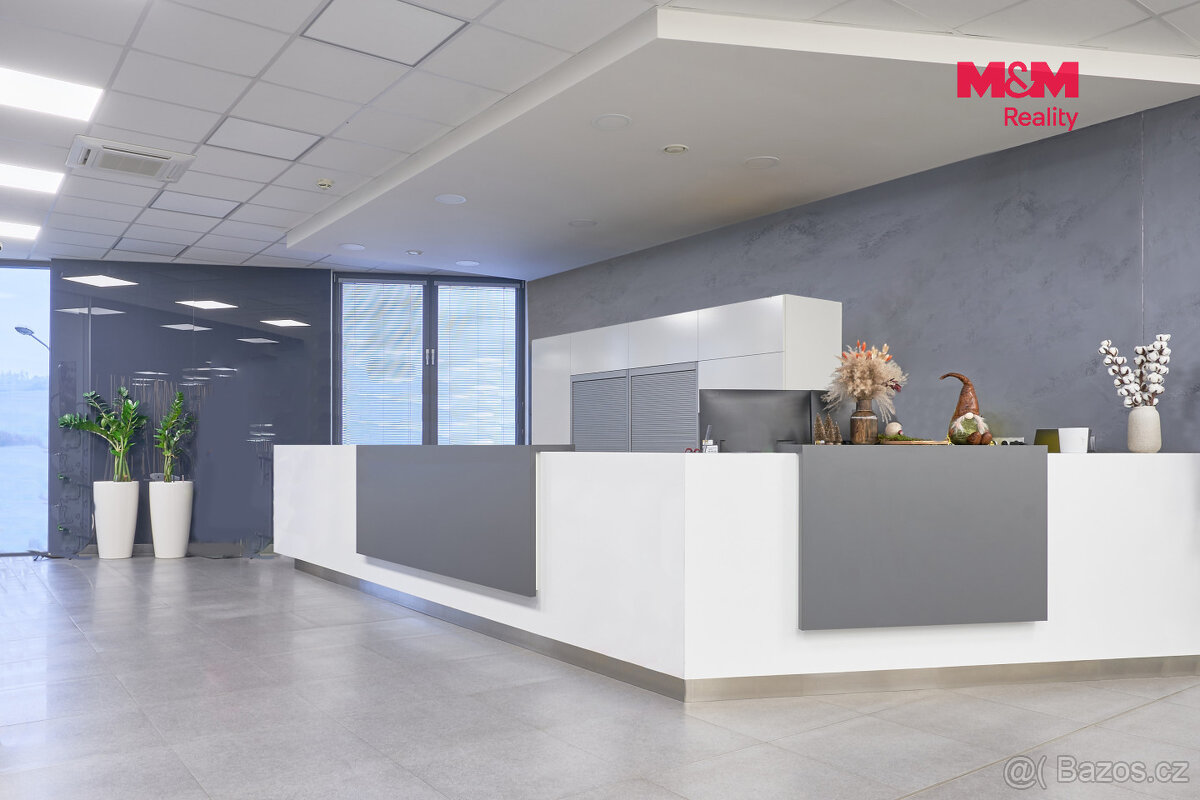 Prodej obchodního objektu, 5777 m², Zlín - 4