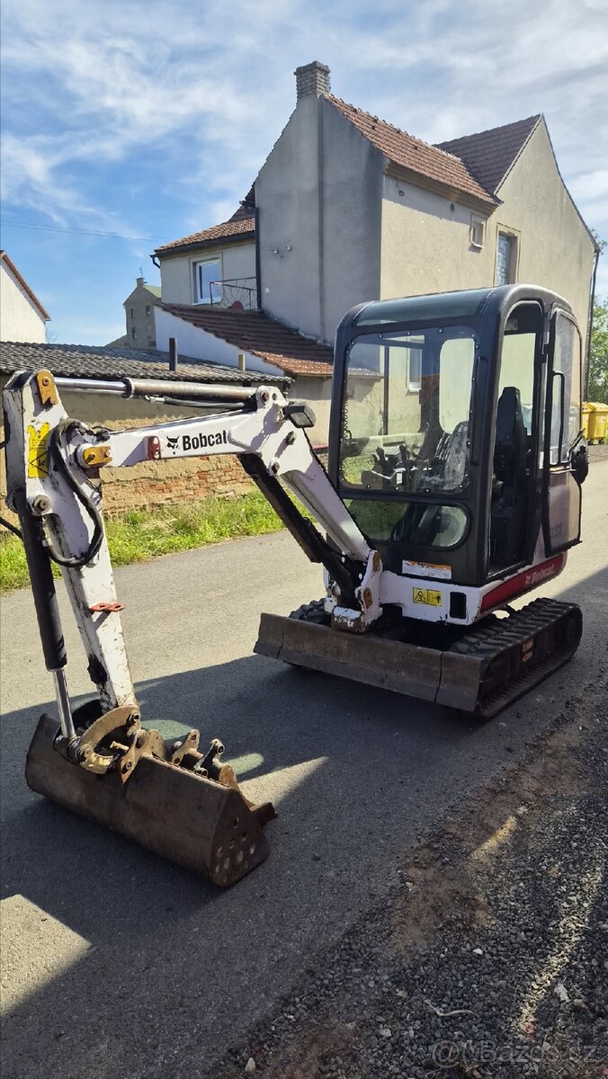 PRODÁM MINIBAGR BOBCAT 322 R.V 2004 - 4