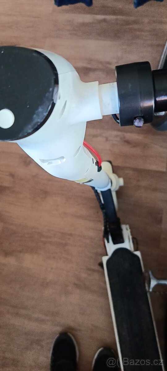 Elektrická koloběžka Microgo M5 - 4