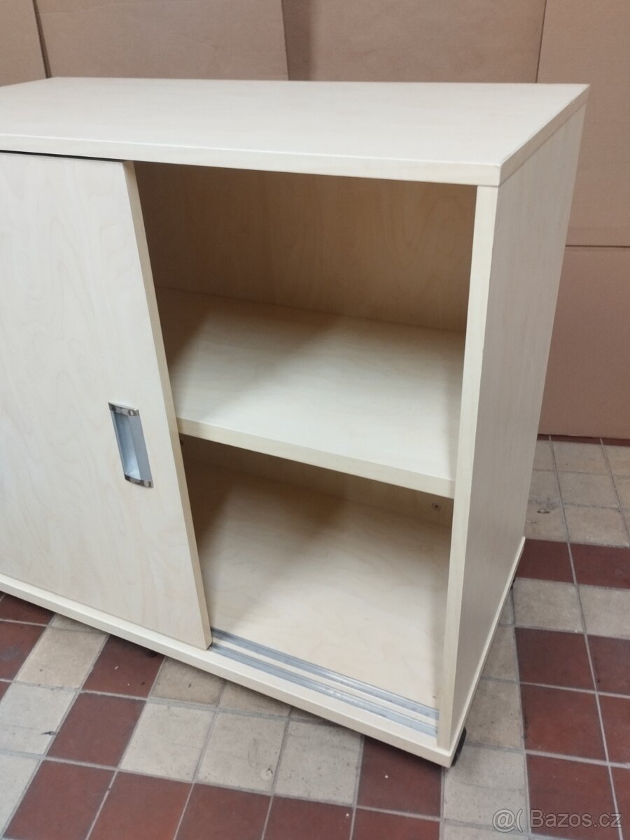 Kancelářský stůl, kontener a skříňka na šanony MIRELLI - 4