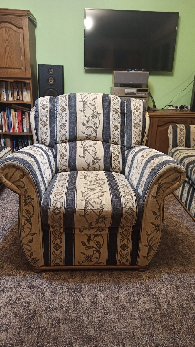 Sedací souprava 3+1+1 + taburet - 4