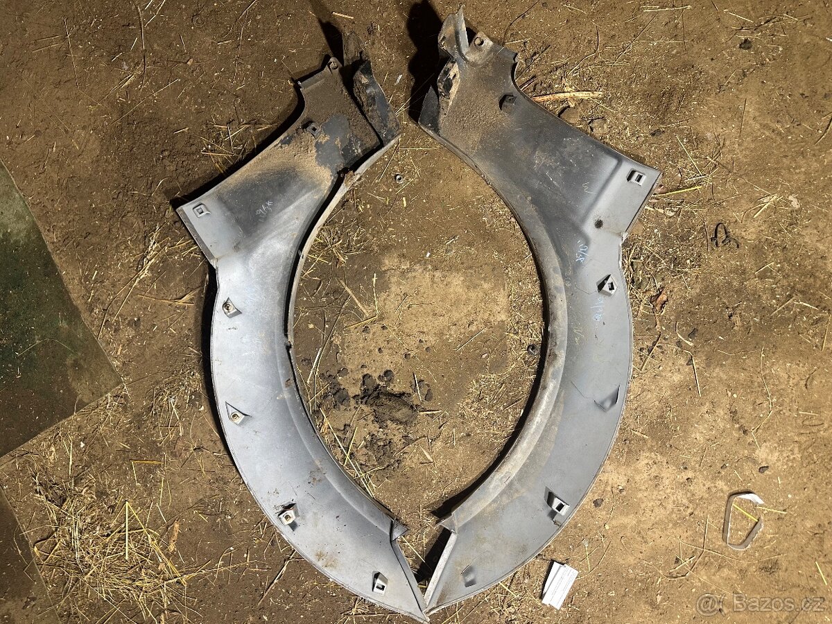 Plastové lemy Suzuki Jimny - 4