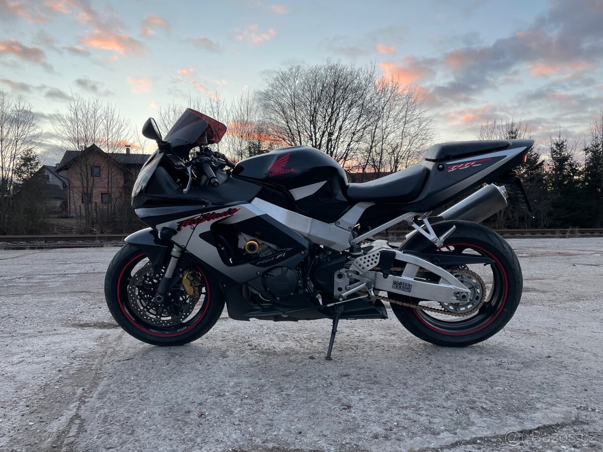 Honda CBR 929RR Fireblade - 4