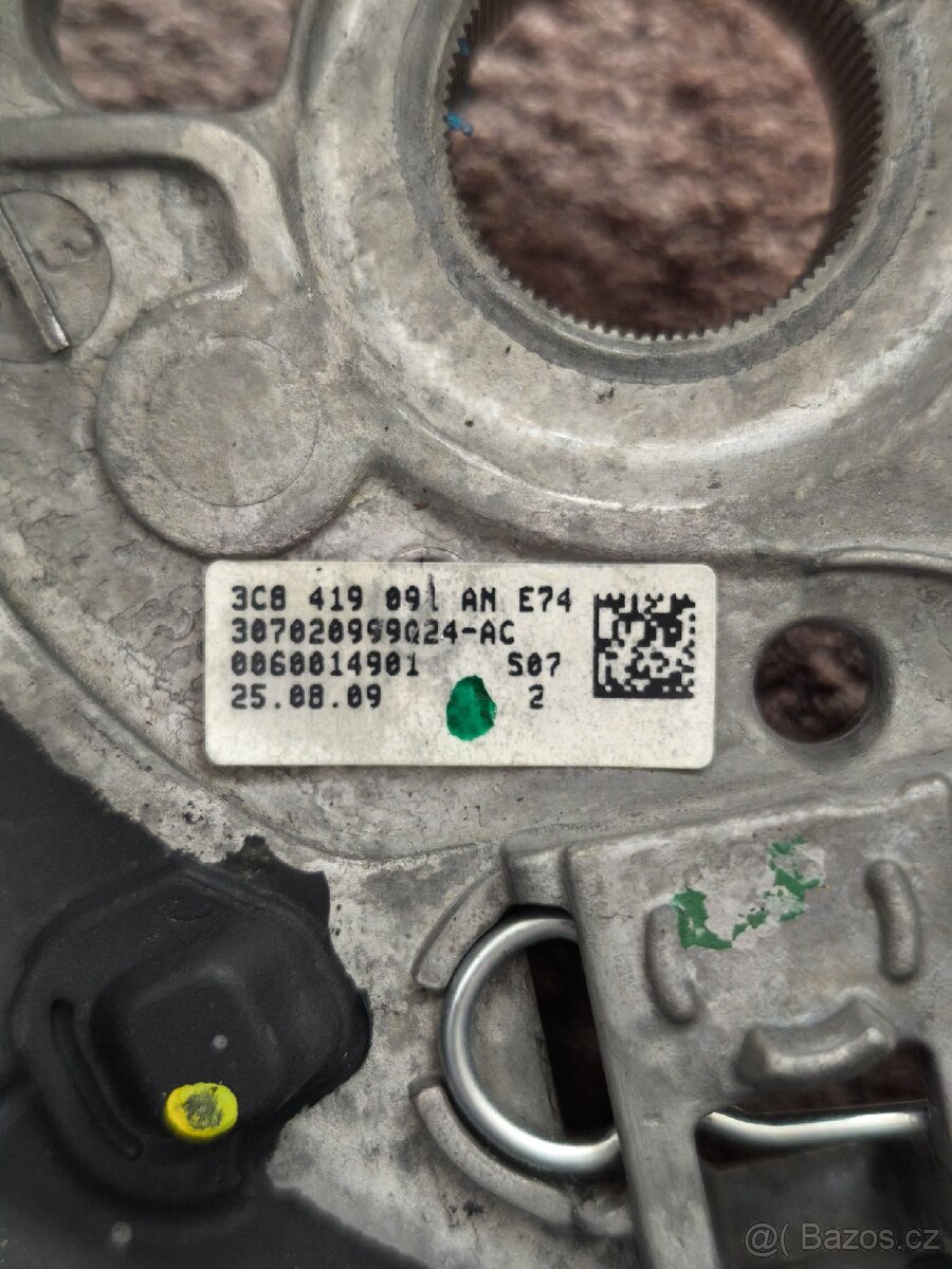 Multifunkční volant VW Passat B7 - 4