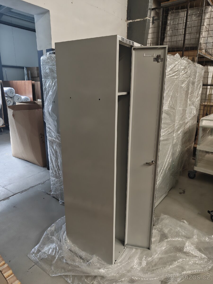 Plechové dvou skříně - 4