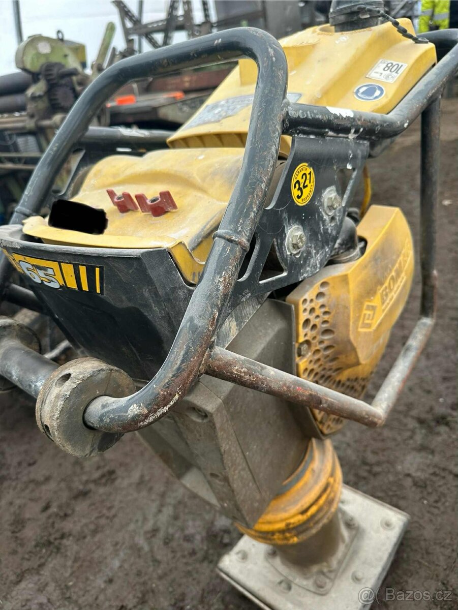 Vibrační pěch BOMAG 65 Hmotnost 68 kg - 4