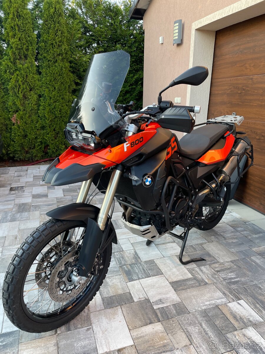 BMW F800 GS 2011, zánovní stav
