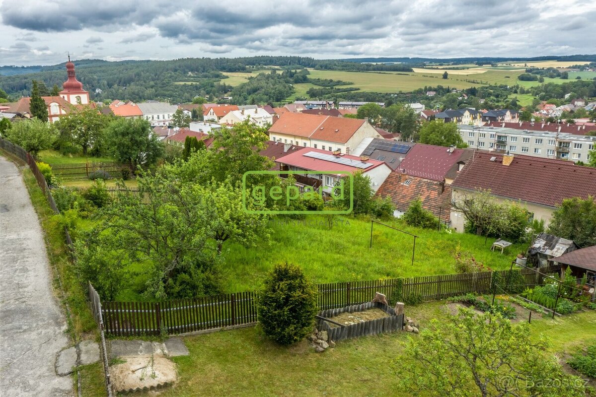 Prodej stavebního pozemku ve Zbirohu, klid, zeleň, výborná d - 4