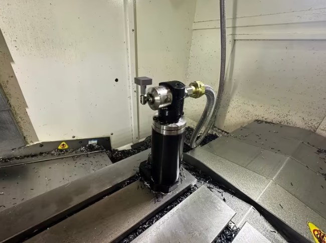 Obráběcí centra - vertikální VCN 530C - 4