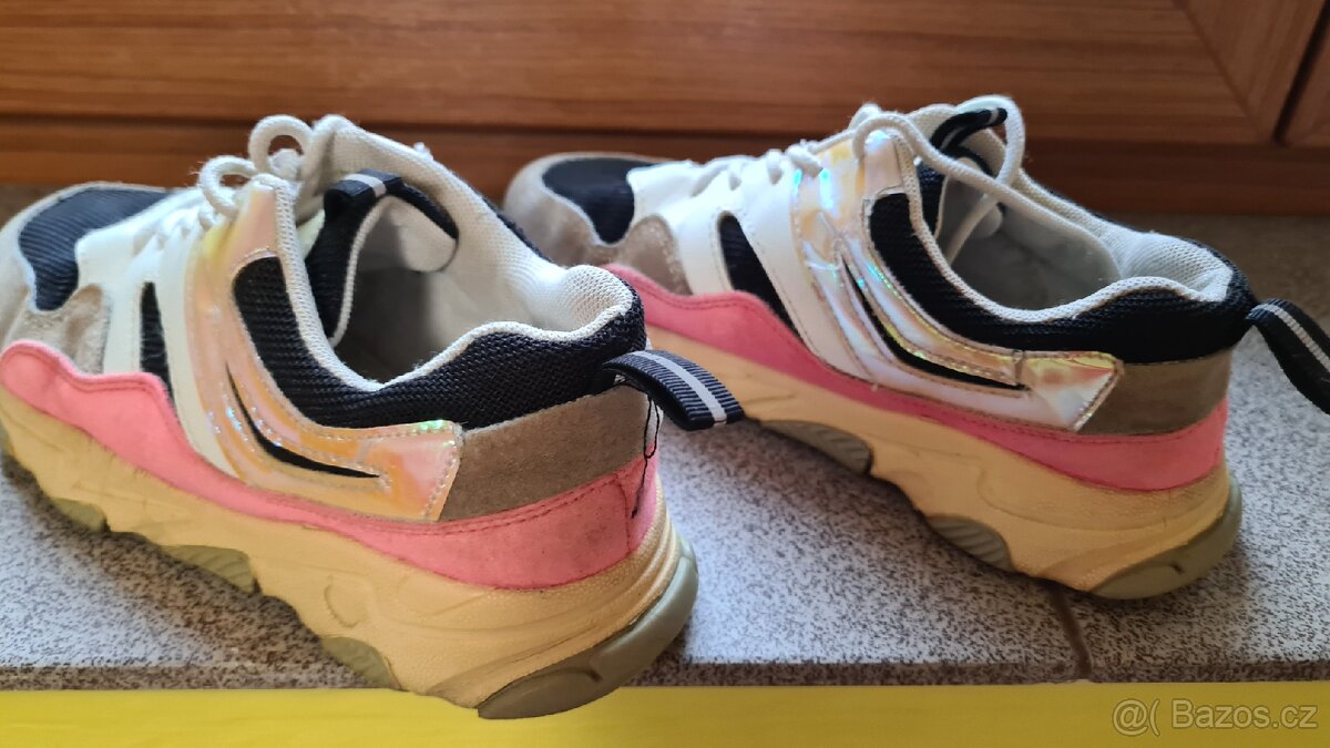 Tenisky/botasky/ vel.35,36,33 - 4