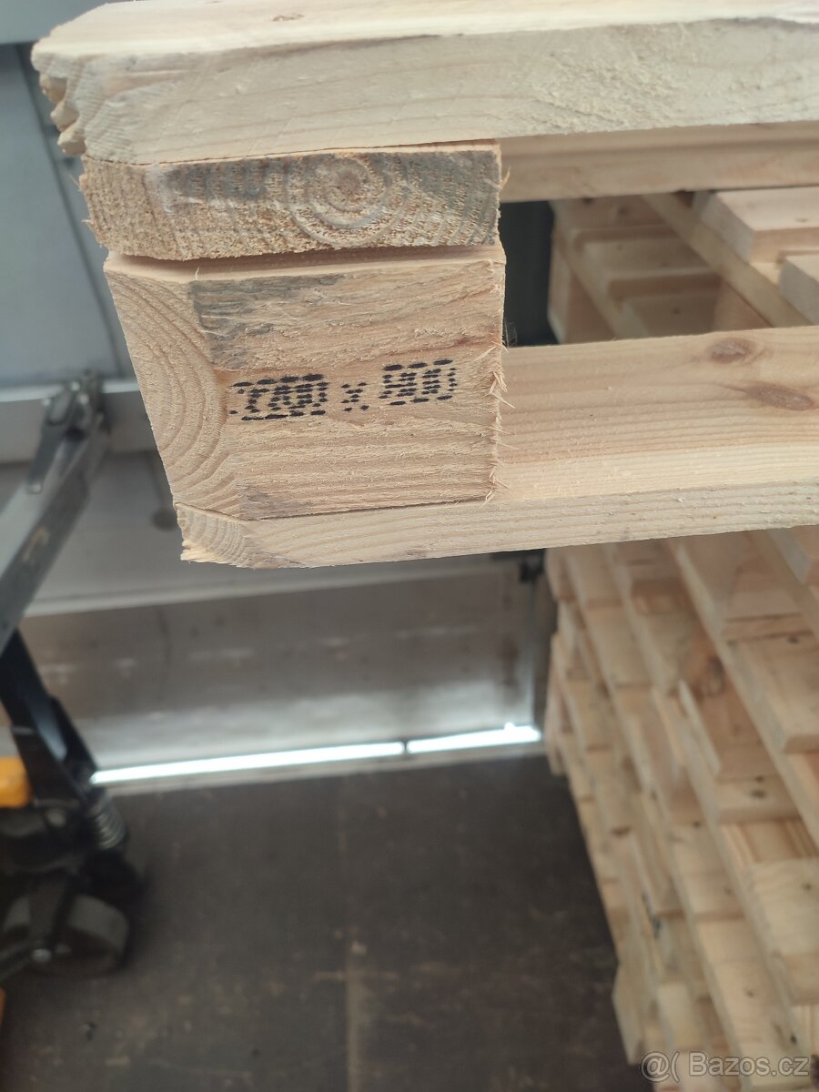 Palety dřevěné různé - 4