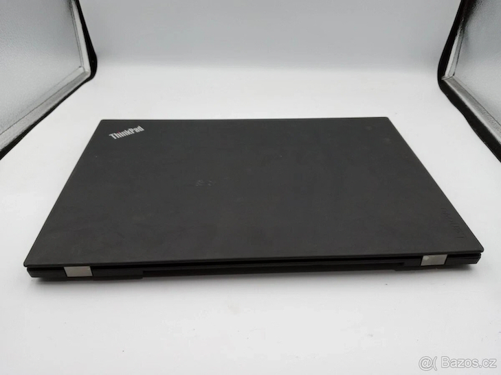 Lenovo Thinkpad T570 | i5 • 8GB RAM • 256GB SSD - 4