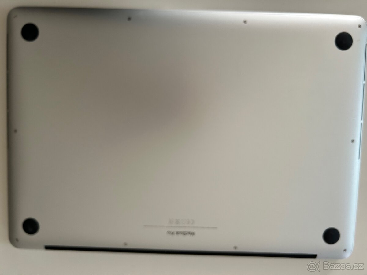 MacBook Pro 2015 - 4