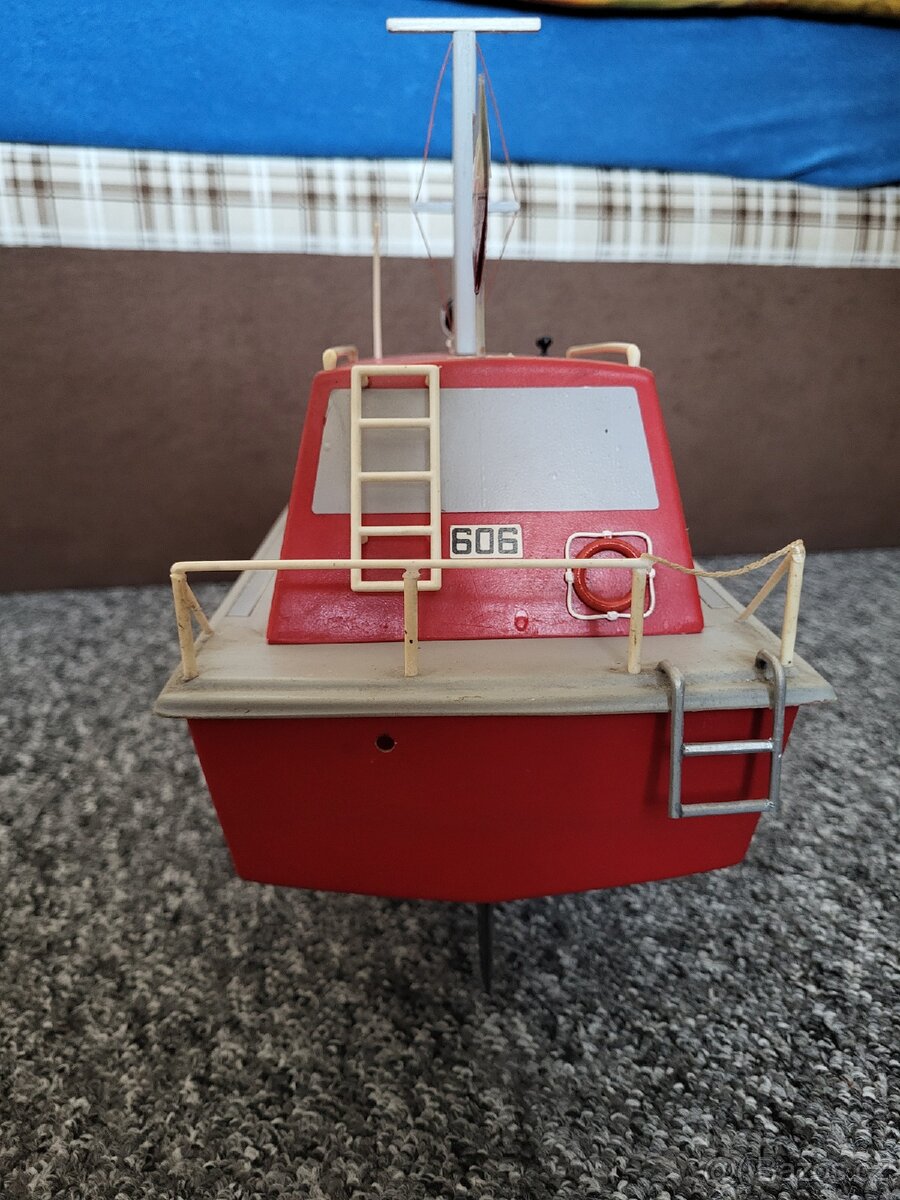 RC hasičská loď - 4