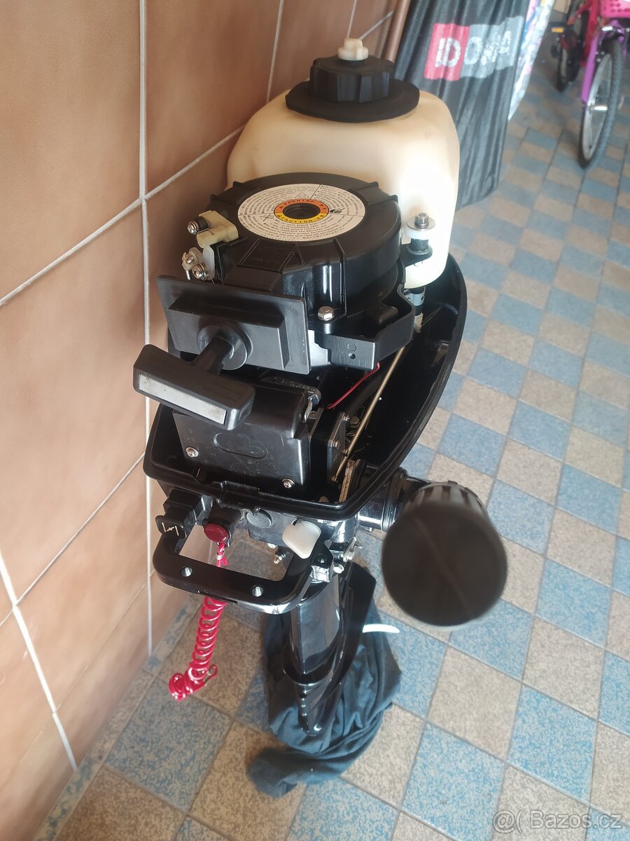 Lodní motor 5hp - 4