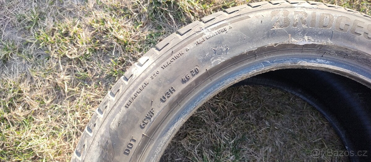 2x Pneu Bridgestone 255/45 R18 - 4