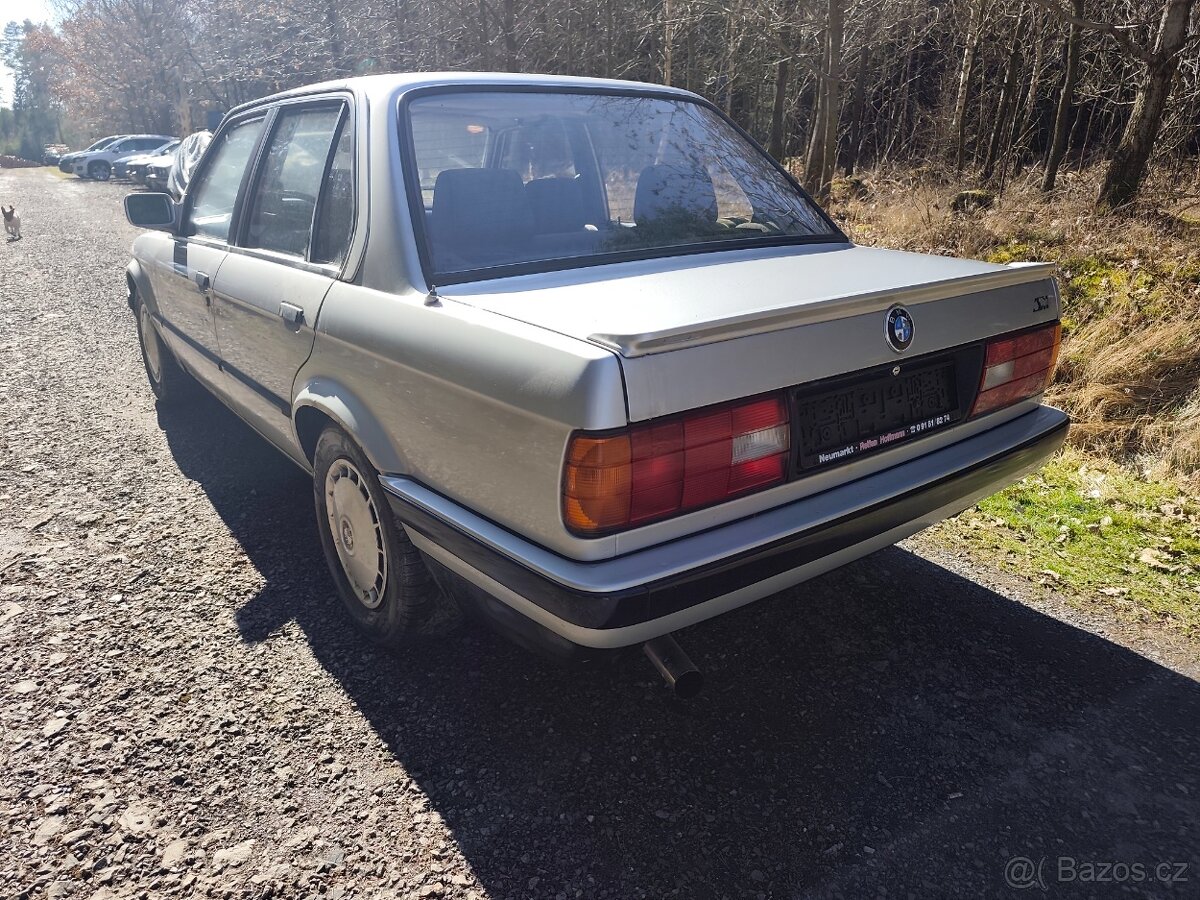 Bmw e30 318i - 4