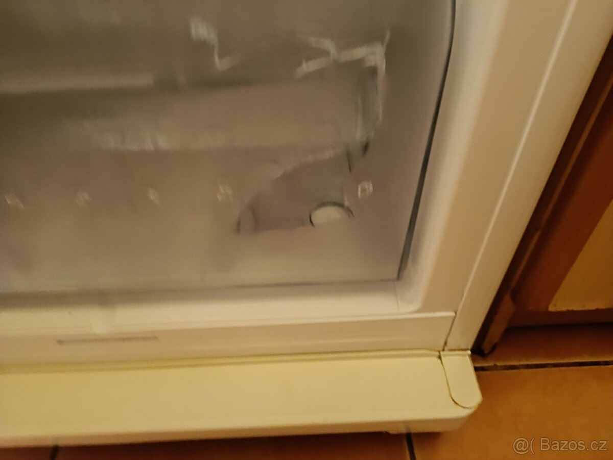 Lednice s mrazákem - 4