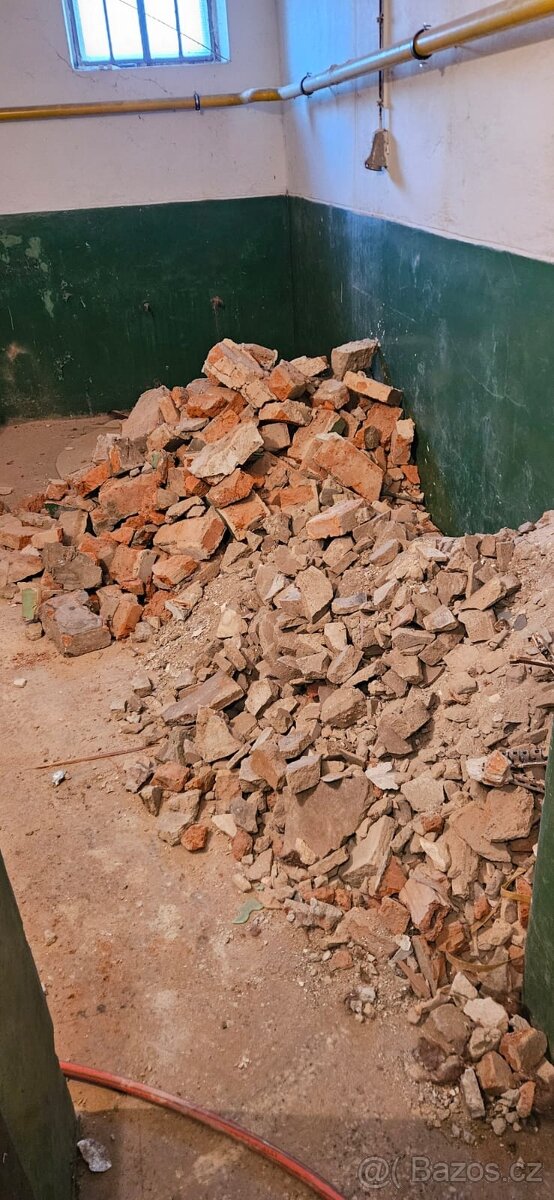 Stehovani převozy uklidy - 4