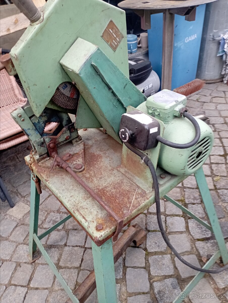 Rozbrušovací a řezací pila - 4