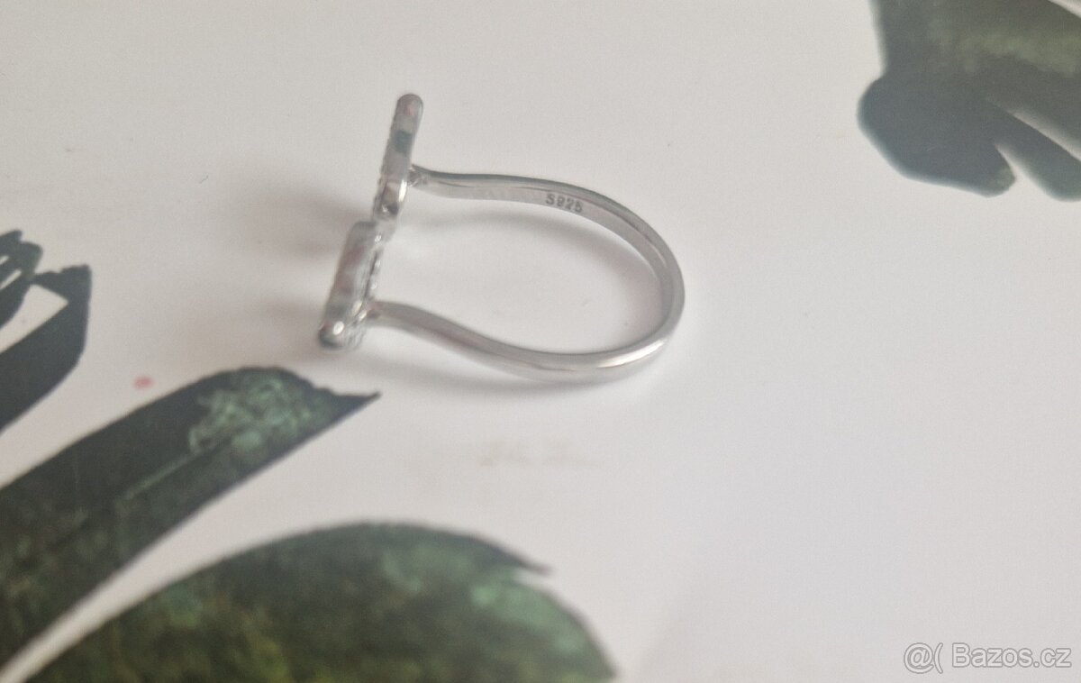 Nový dámský stříbrný prstýnek uni vel okridleny s křídly - 4