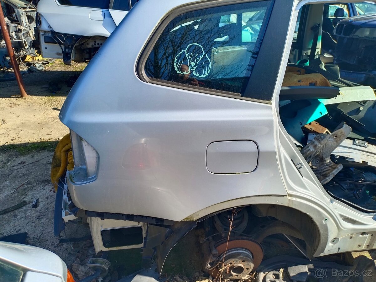Karoserie X3 BMW E83 bez dokladů původně 2.0D / nebo část - 4