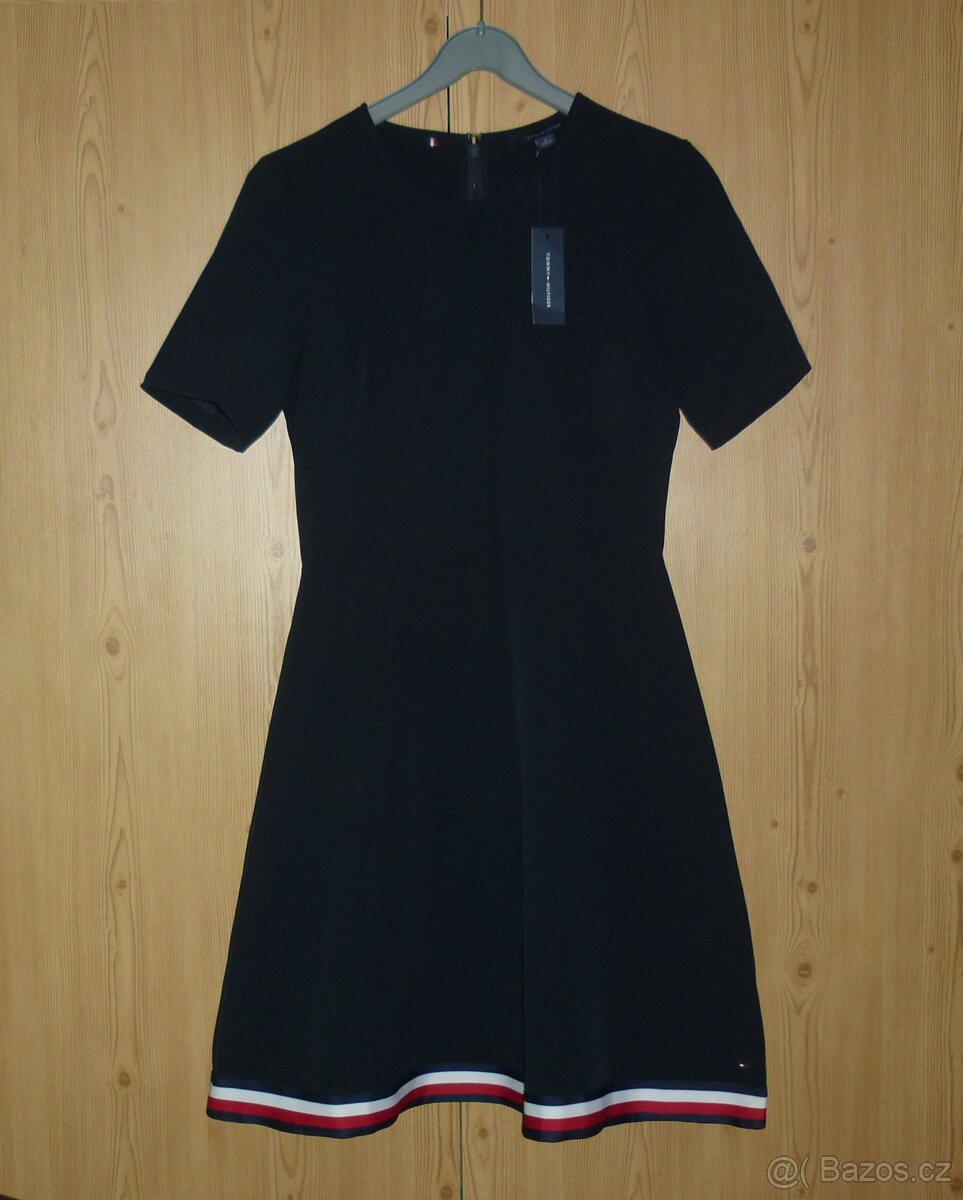Navy dámské šaty Tommy Hilfiger - 4