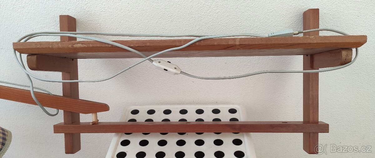 Lampa s poličkou nebo polička s lampou retro 200,- Kč - 4