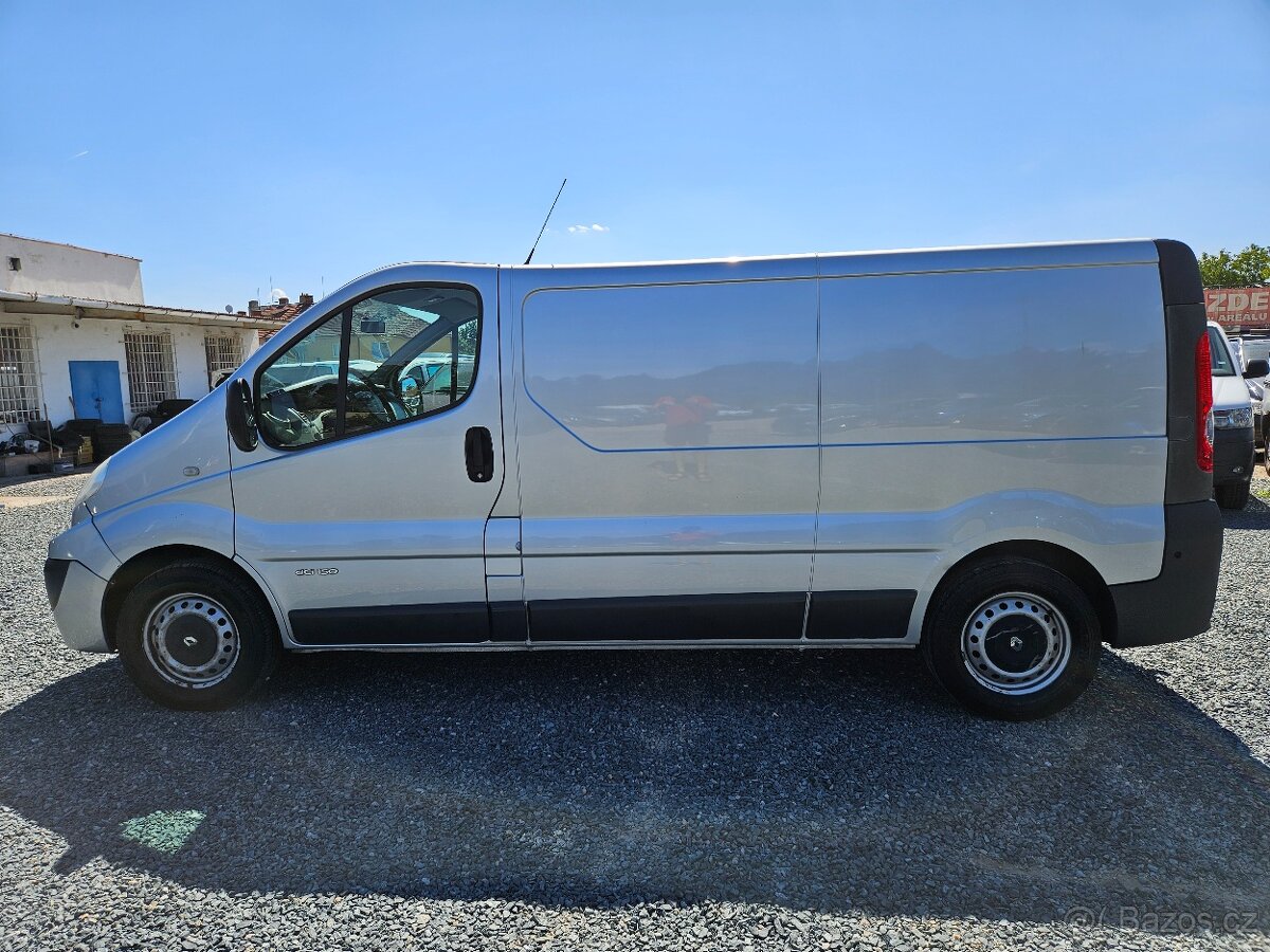 RENAULT TRAFIC 2.5DCI 107KW LONG 2009 VELKÝ SERVIS - 4