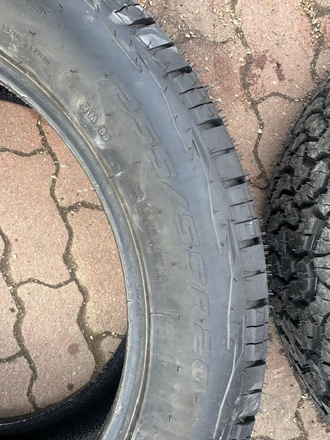 Unigrip Lateral A/T 255/55/20 NOVÉ - 4